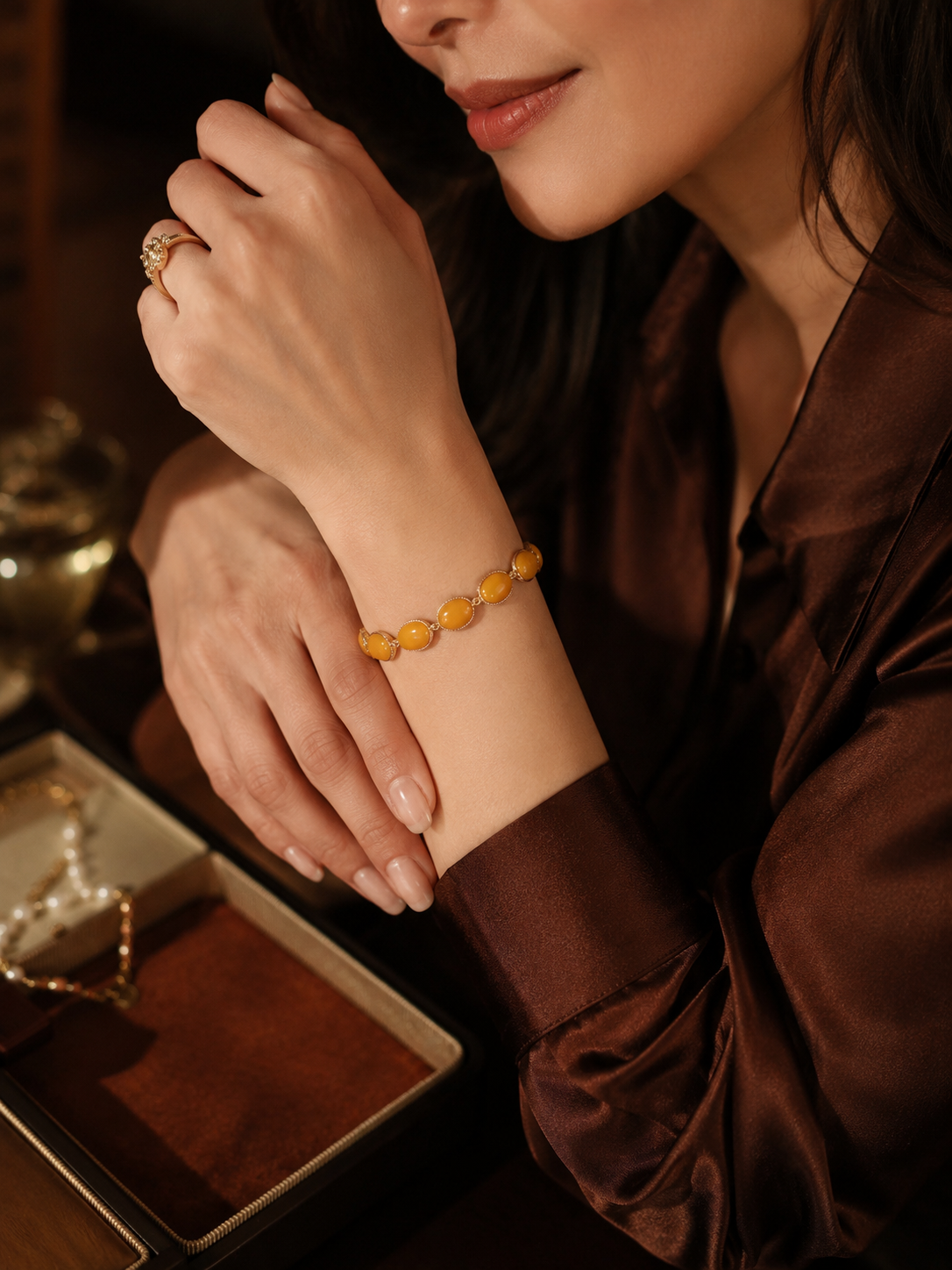 Quintessence Oval Butterscotch Amber Bracelet