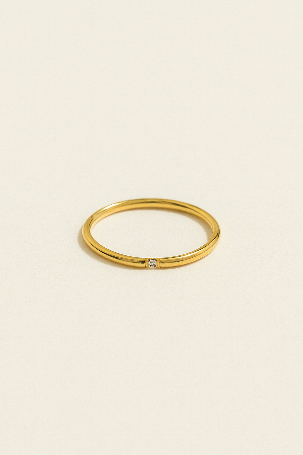 Signature Avril Classic Ring by Caevi – hypoallergenic jewelry