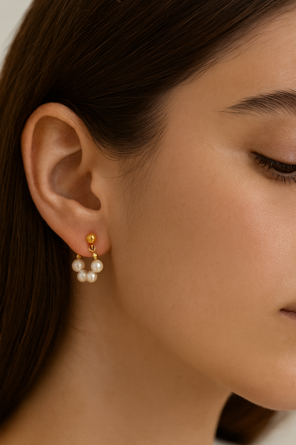 Luxe Clara Pearl Hoop Earrings by Caevi – hypoallergenic jewelry