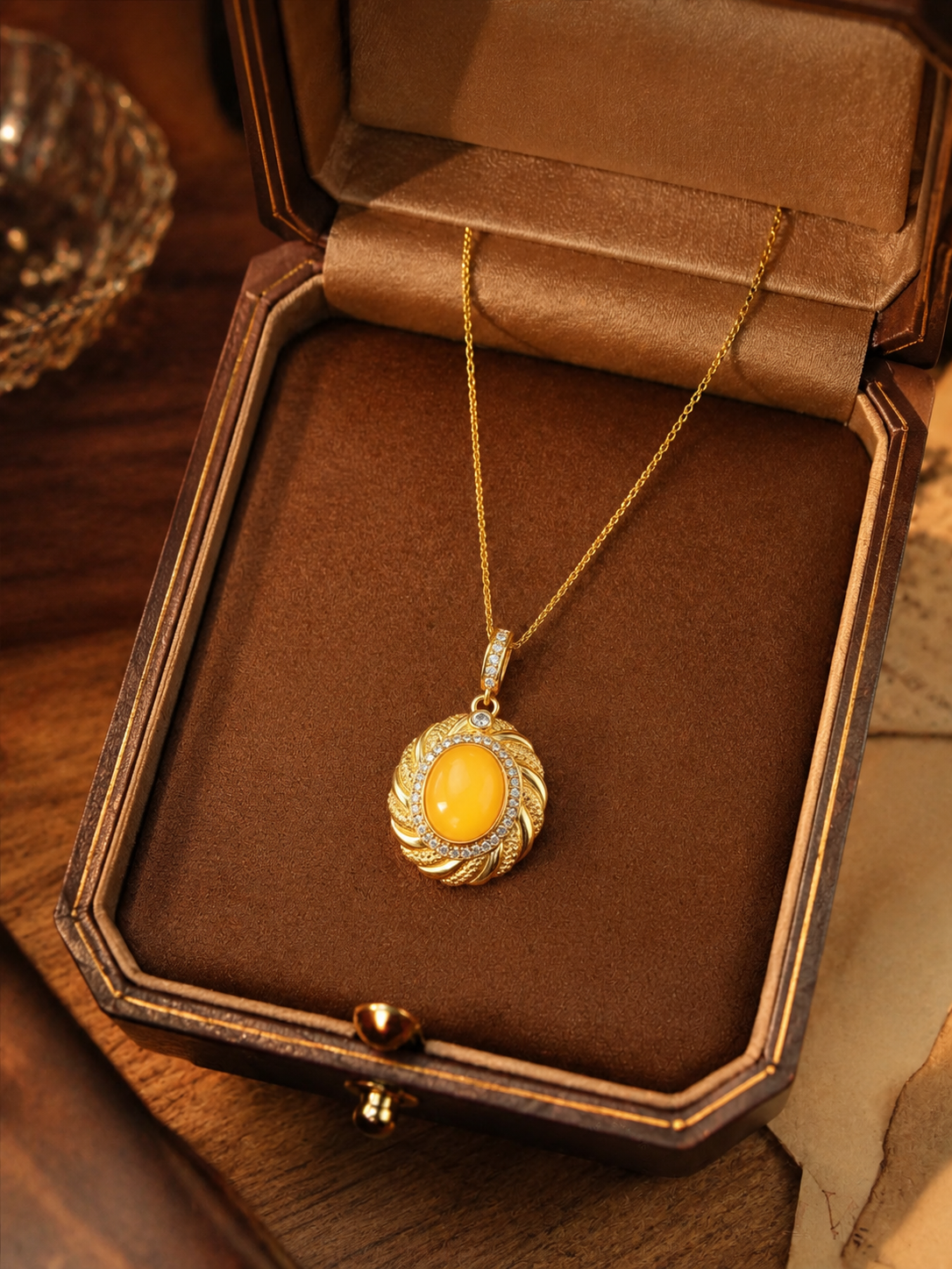 Gilded Swirl Oval Butterscotch Amber Necklace