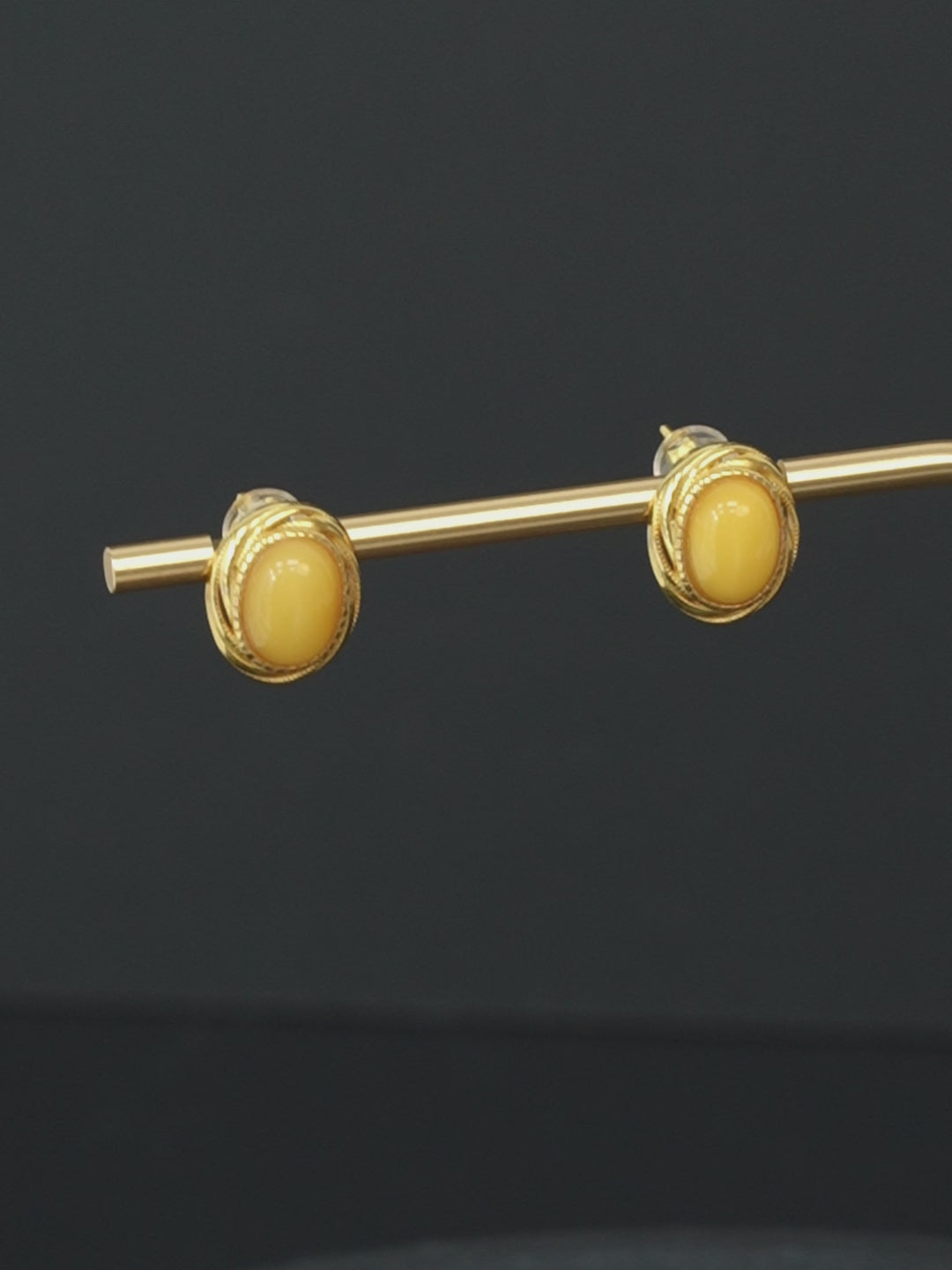Vintage Rope Oval Butterscotch Amber Stud Earrings