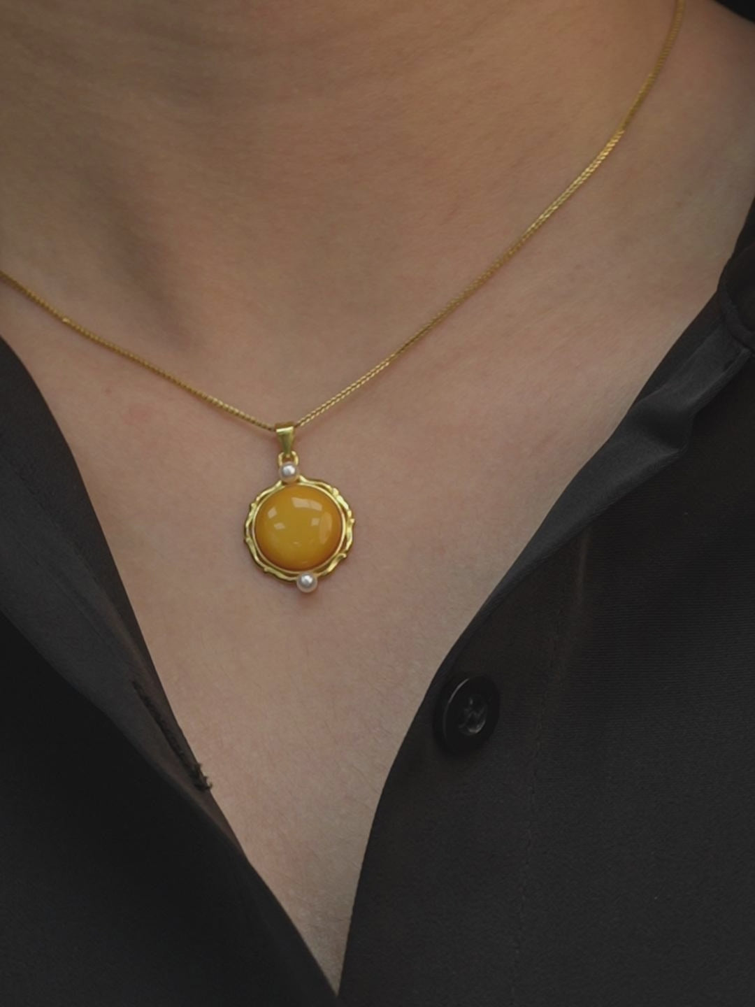 Orb & Pearl Scallop Butterscotch Amber Necklace